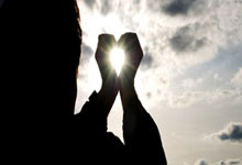 官宣:周冠宇加盟法拉利车队担任储备车手.:江南体育